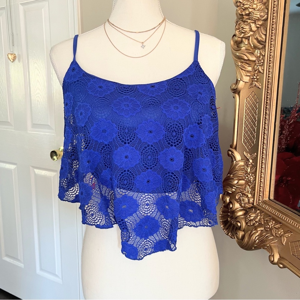 Charlotte Russe Royal Blue Crochet Overlay Crop Cami Top – Size Medium